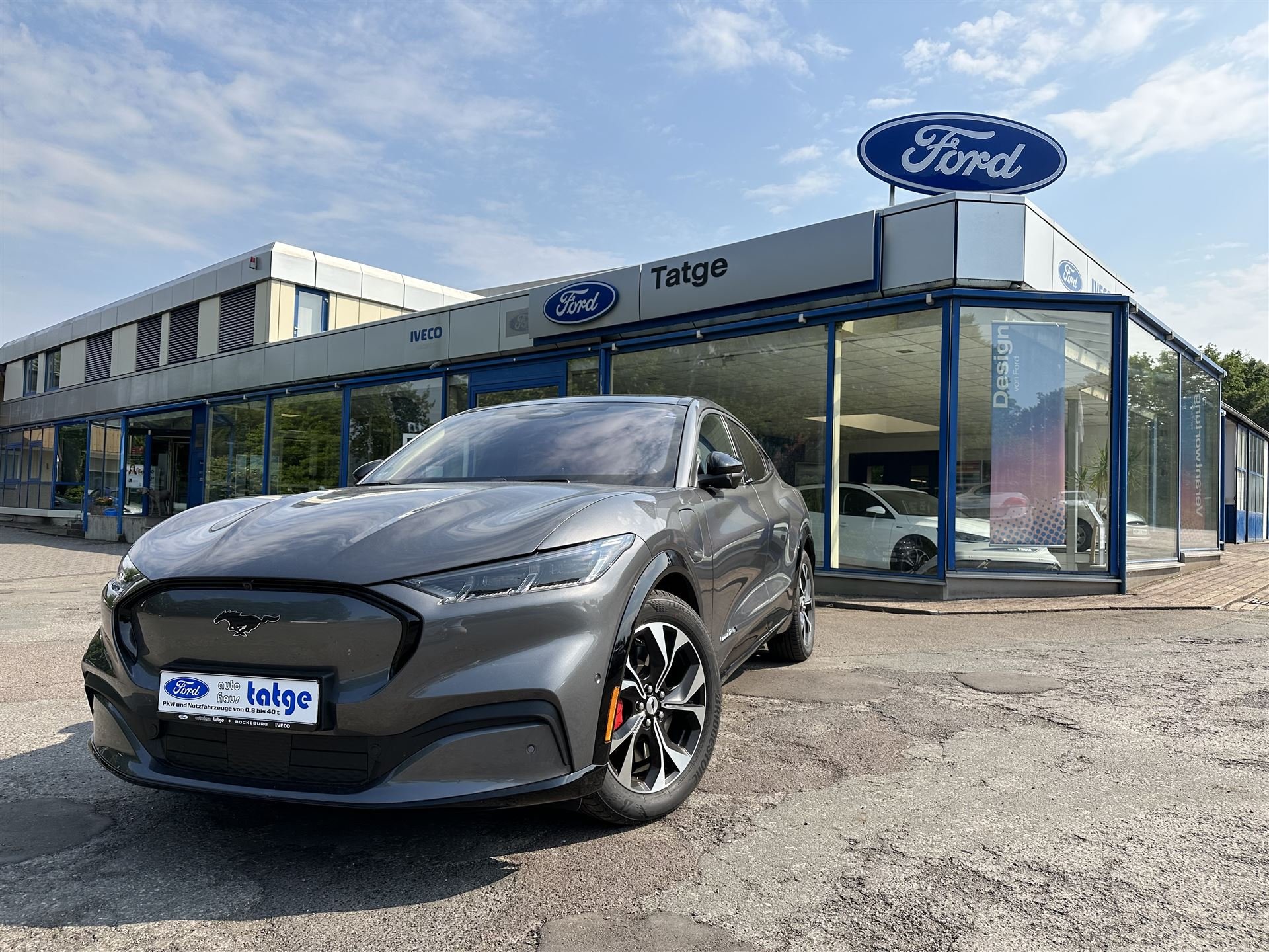 hier ein Ford Mustang vor unserer Austellung 