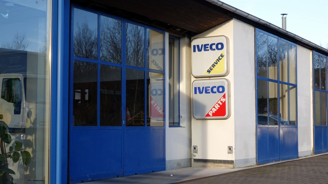 Einfahrt zur Werkstatt